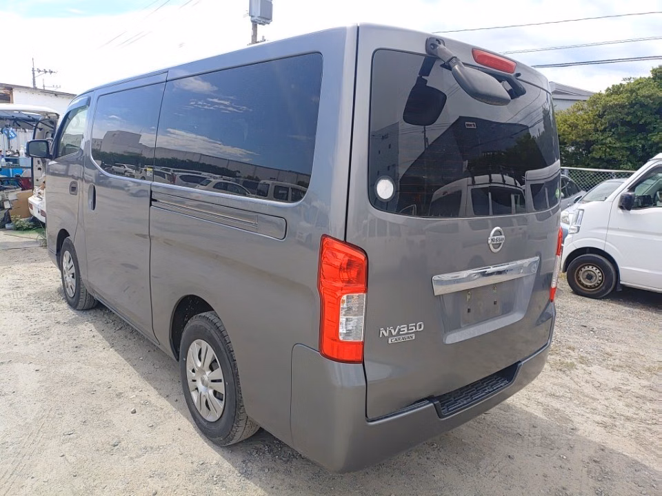 NISSAN NV350 CARAVAN