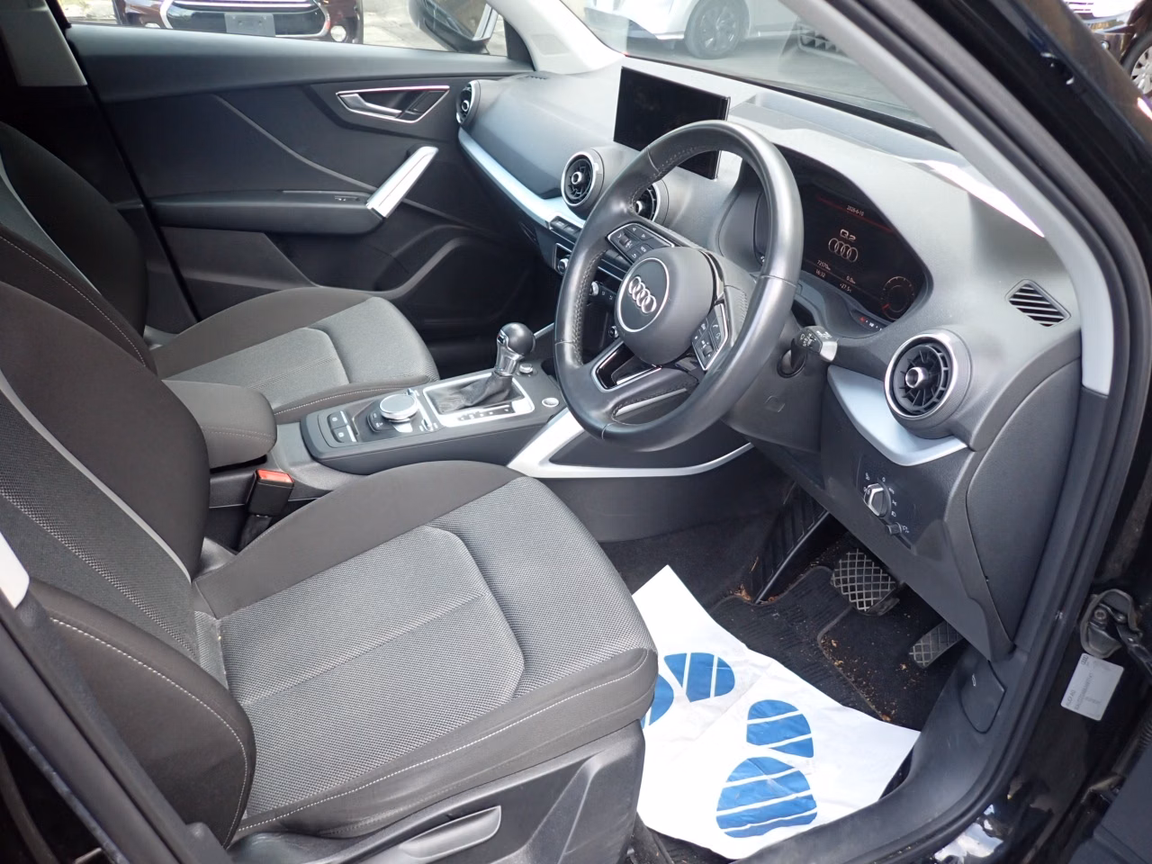 AUDI Q2