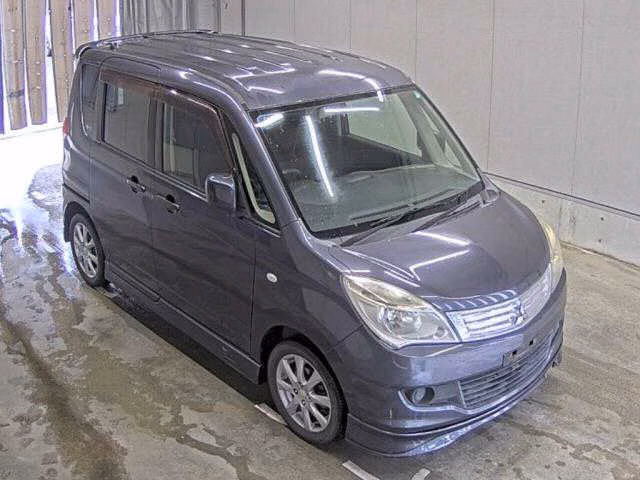 MITSUBISHI DELICA D:2