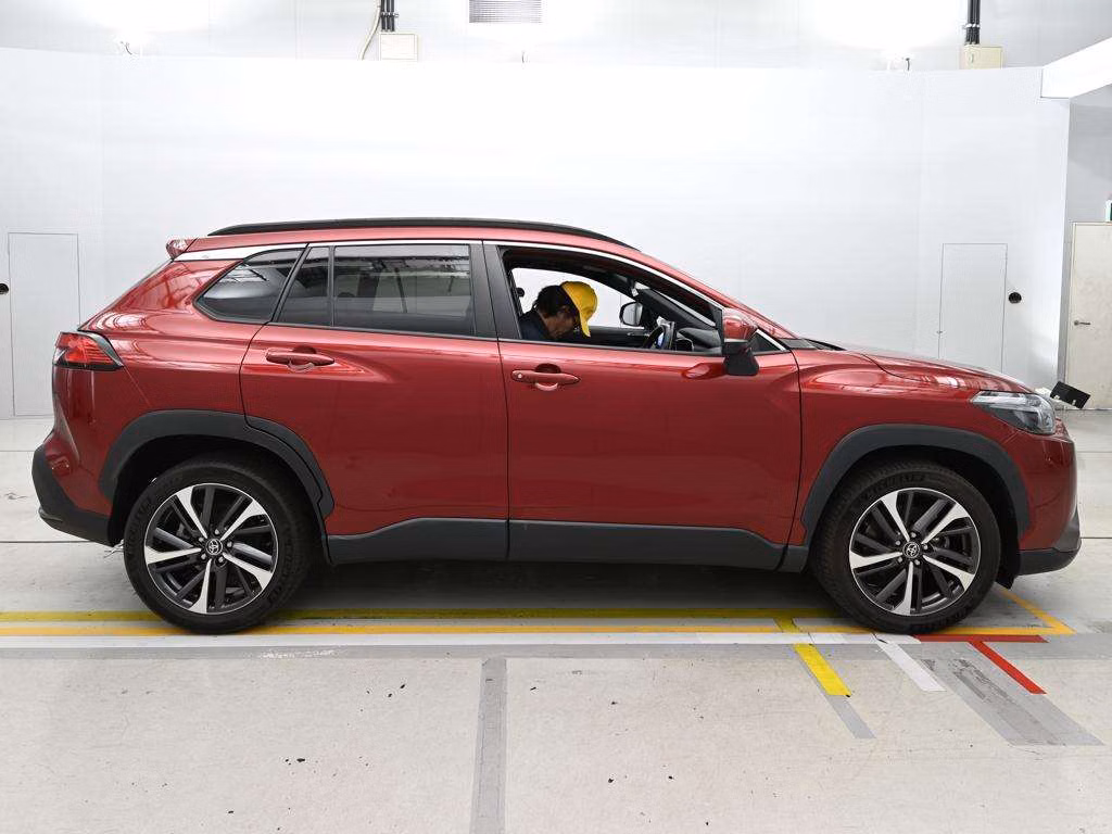 TOYOTA COROLLA CROSS