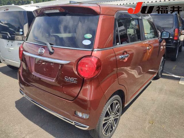 DAIHATSU CAST