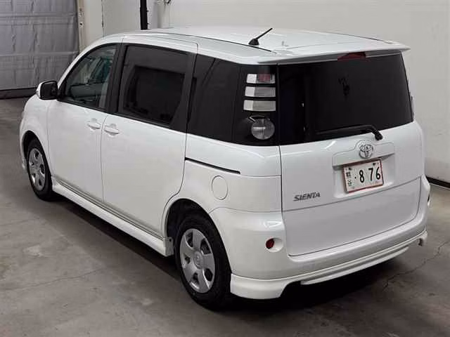 TOYOTA SIENTA