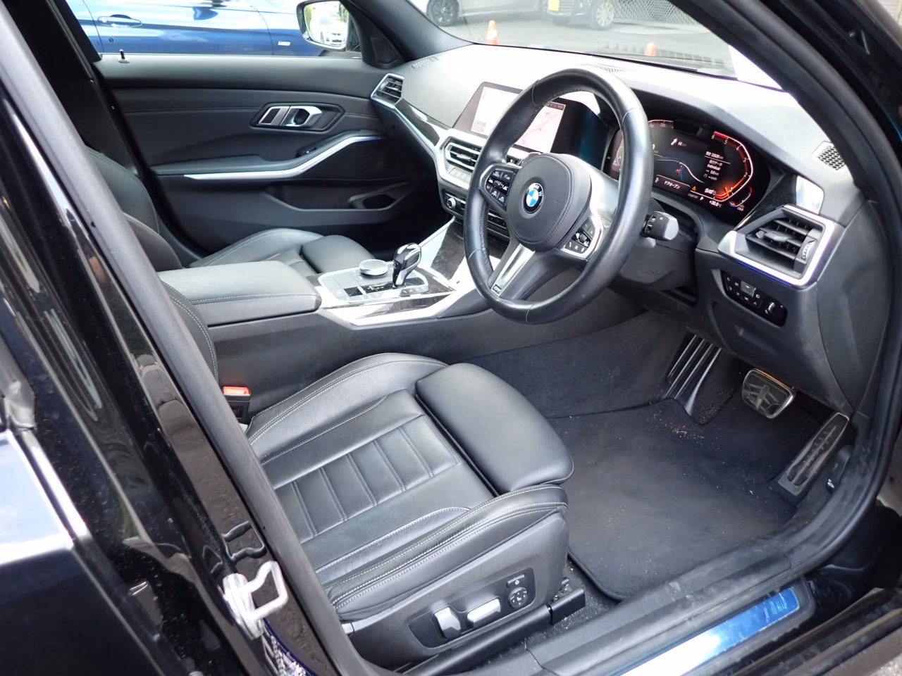 BMW 3-SERIES