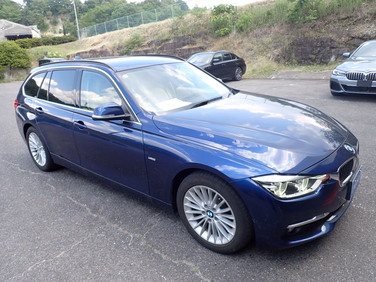 BMW 3-SERIES