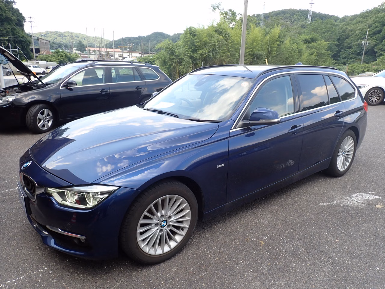 BMW 3-SERIES