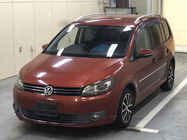 VOLKSWAGEN TOURAN