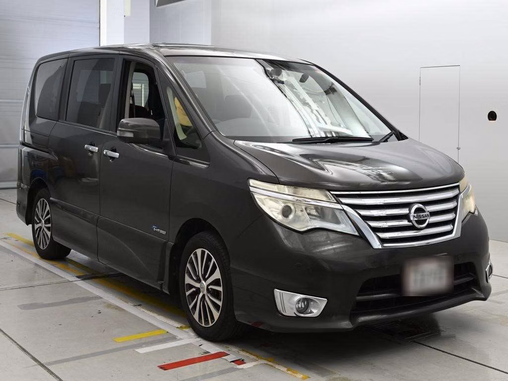 NISSAN SERENA