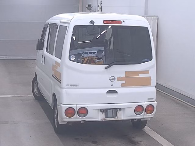 NISSAN CLIPPER