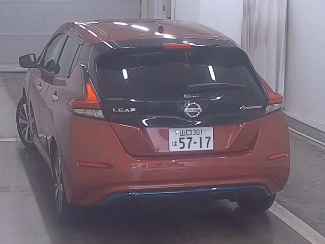 NISSAN LEAF