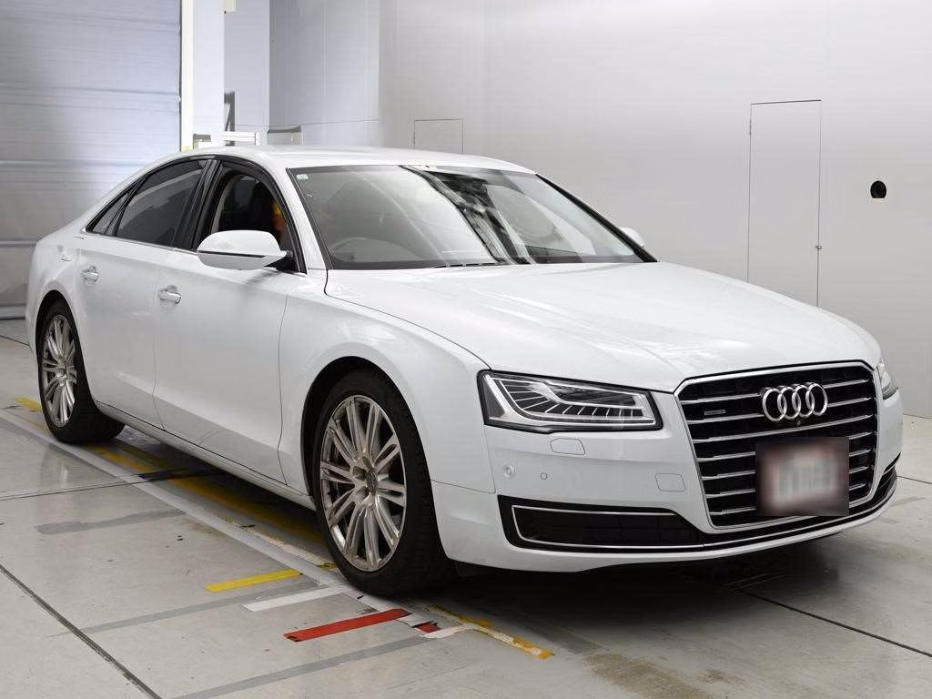 AUDI A8