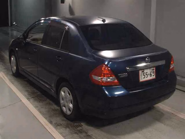 NISSAN TIIDA LATIO