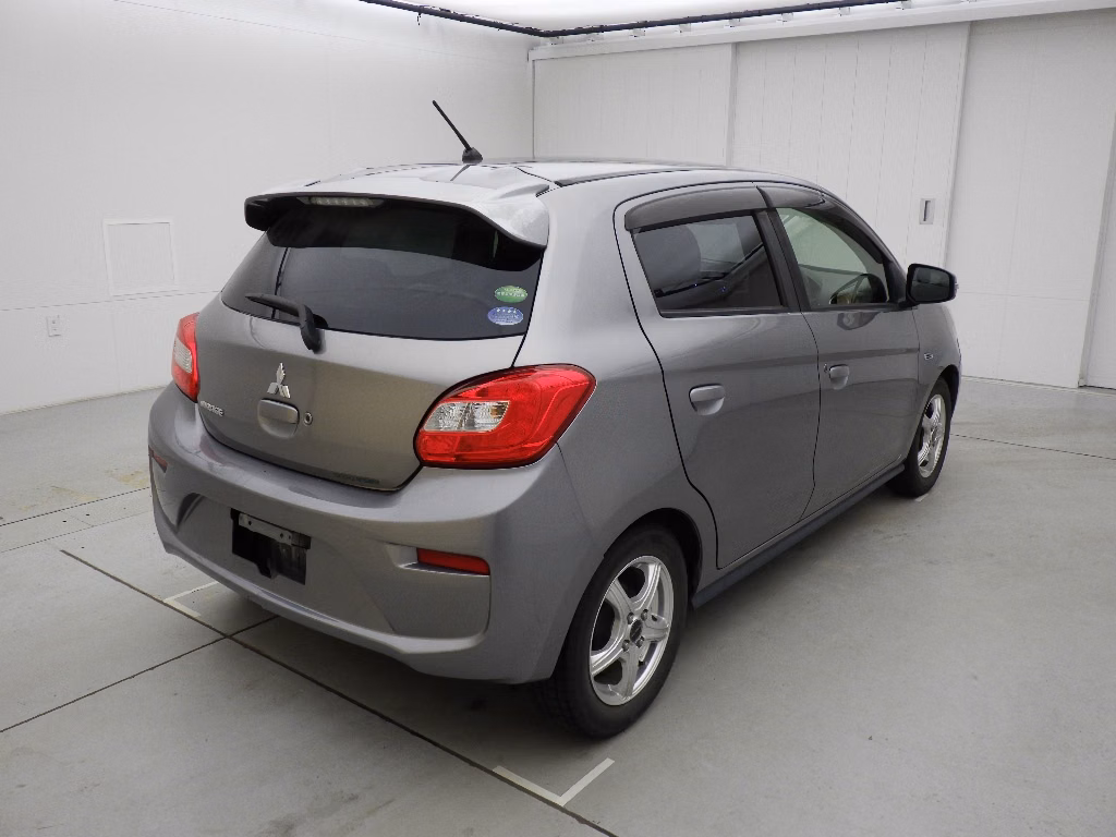 MITSUBISHI MIRAGE