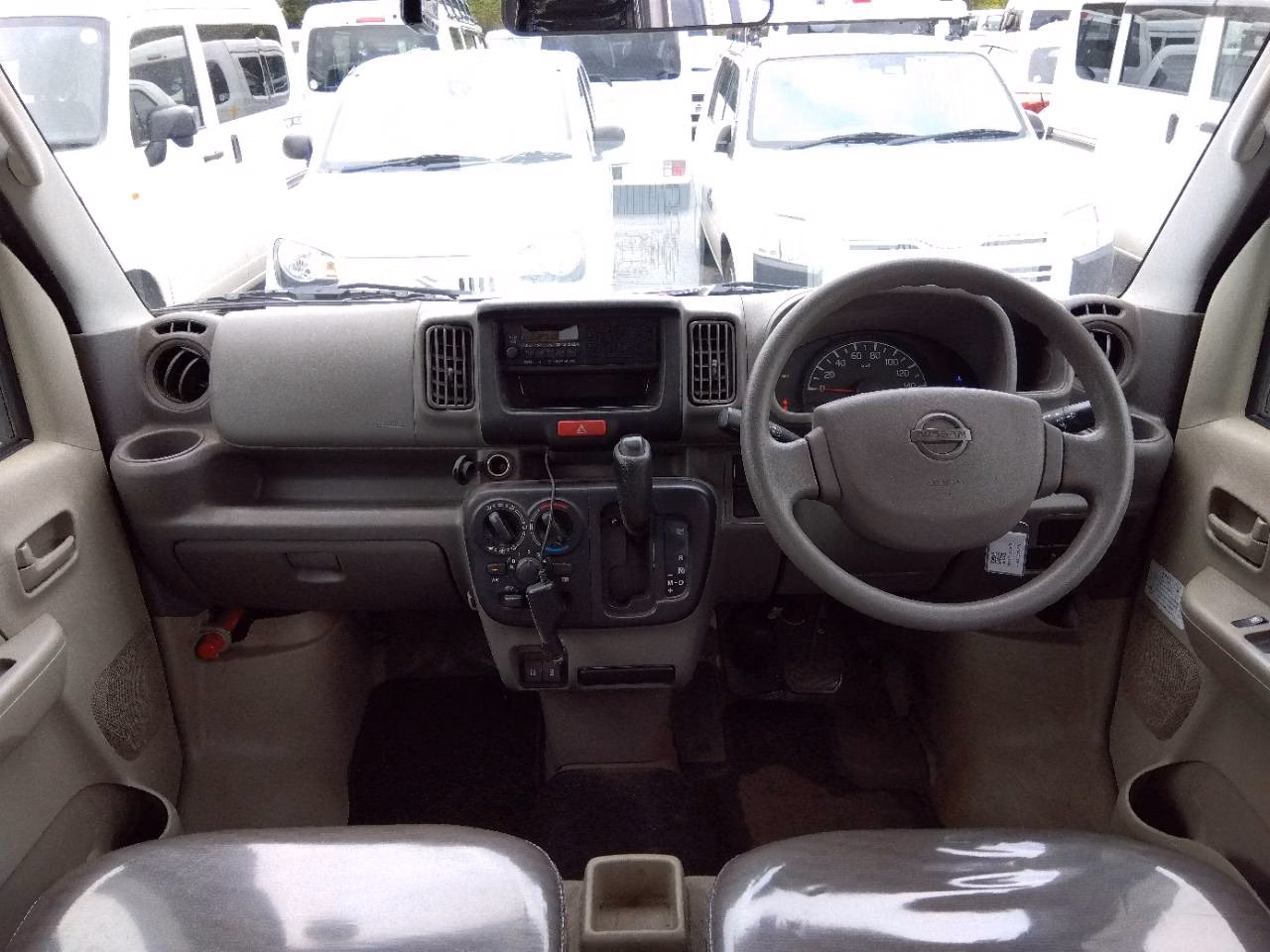 NISSAN NV100 CLIPPER