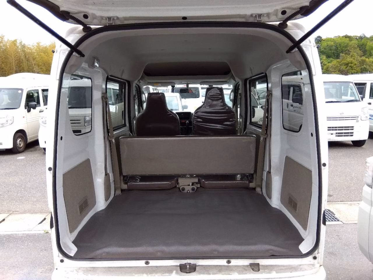 NISSAN NV100 CLIPPER