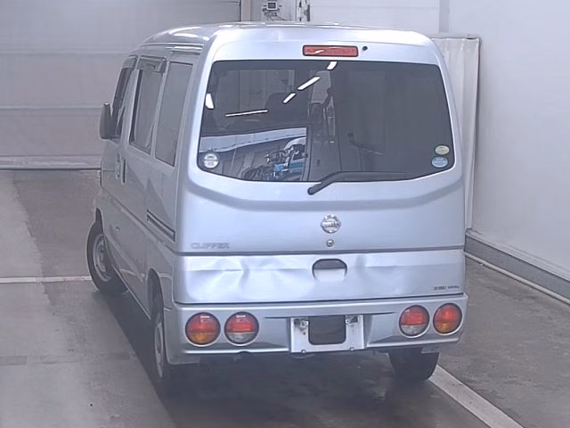NISSAN CLIPPER