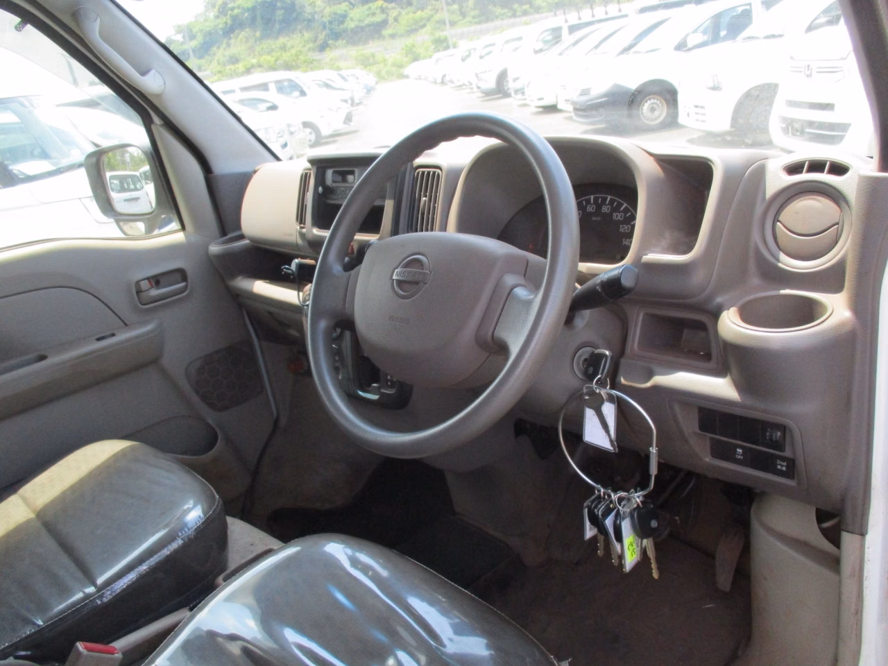 NISSAN NV100 CLIPPER