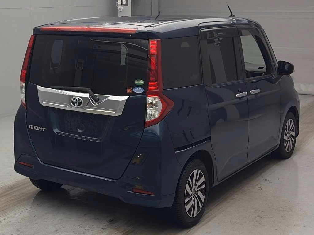 TOYOTA ROOMY