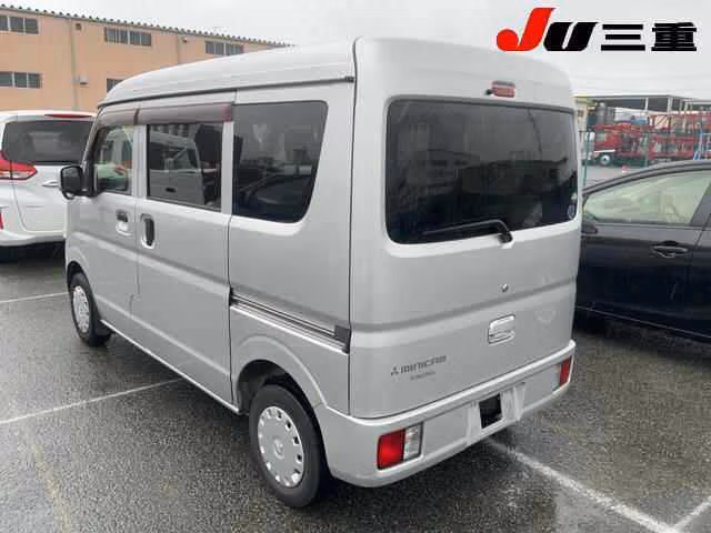 MITSUBISHI MINICAB