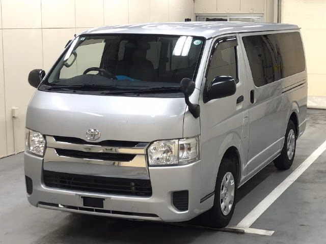 TOYOTA REGIUS ACE