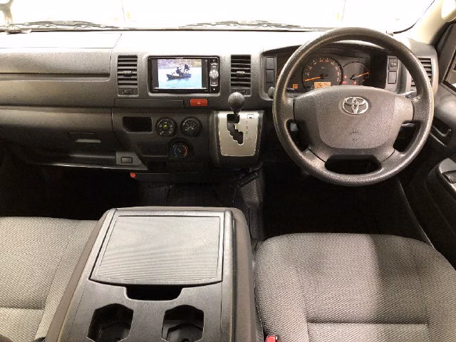 TOYOTA REGIUS ACE