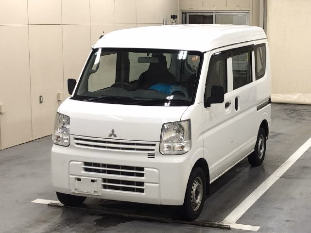 MITSUBISHI MINICAB