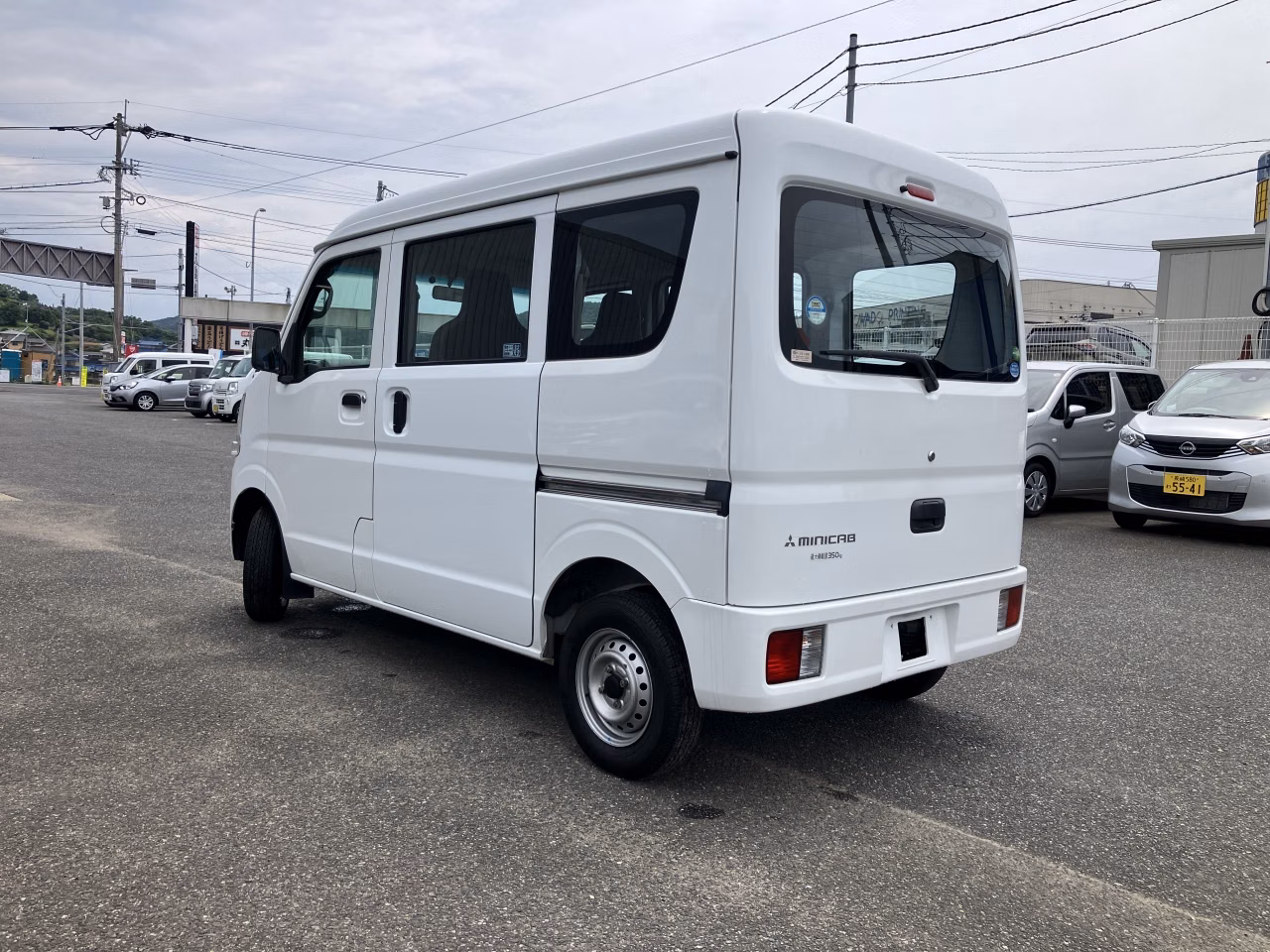 MITSUBISHI MINICAB