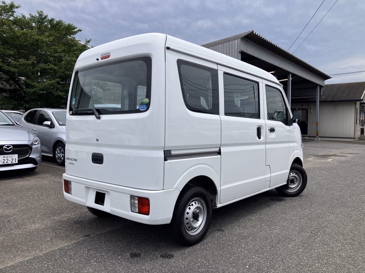 MITSUBISHI MINICAB