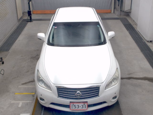 NISSAN FUGA