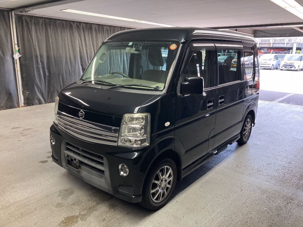 NISSAN NV100 CLIPPER