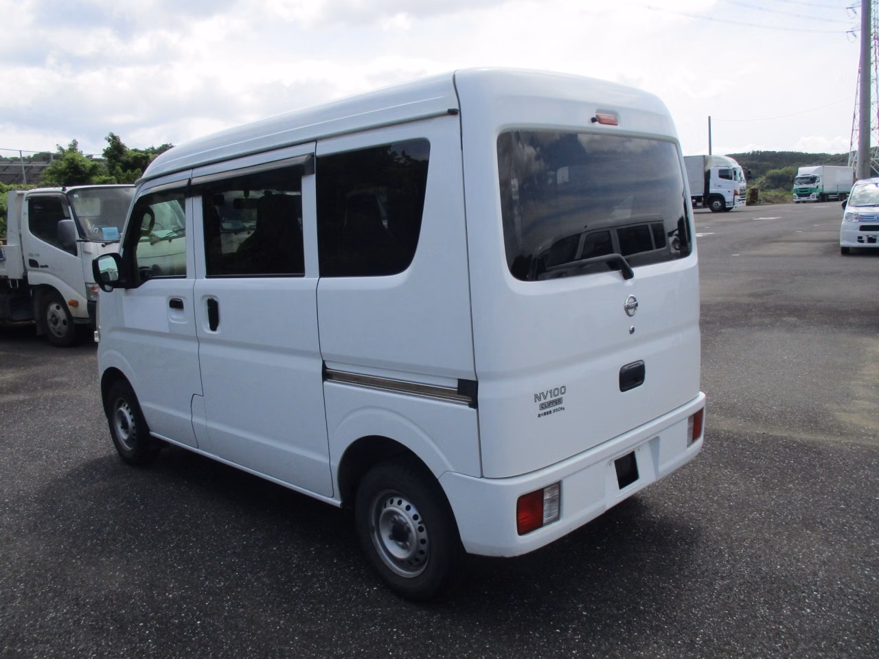 NISSAN NV100 CLIPPER