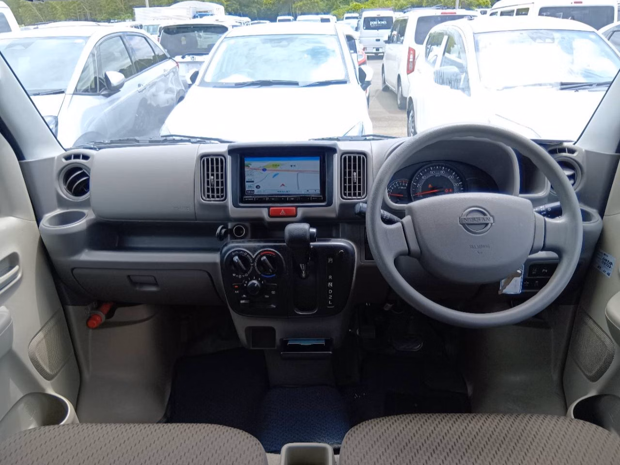 NISSAN NV100 CLIPPER