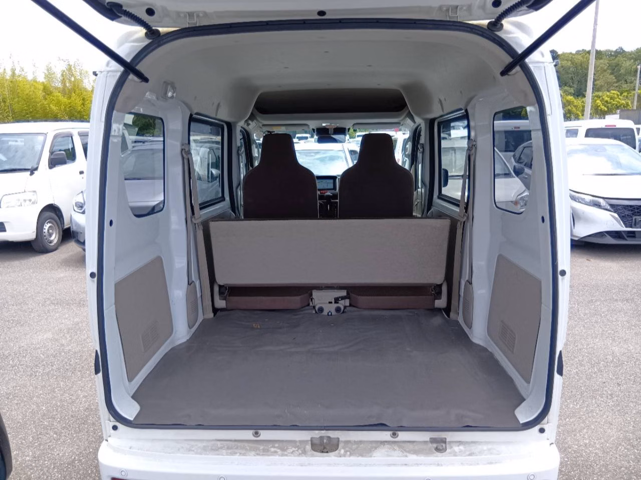 NISSAN NV100 CLIPPER