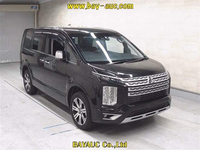 MITSUBISHI DELICA D:5