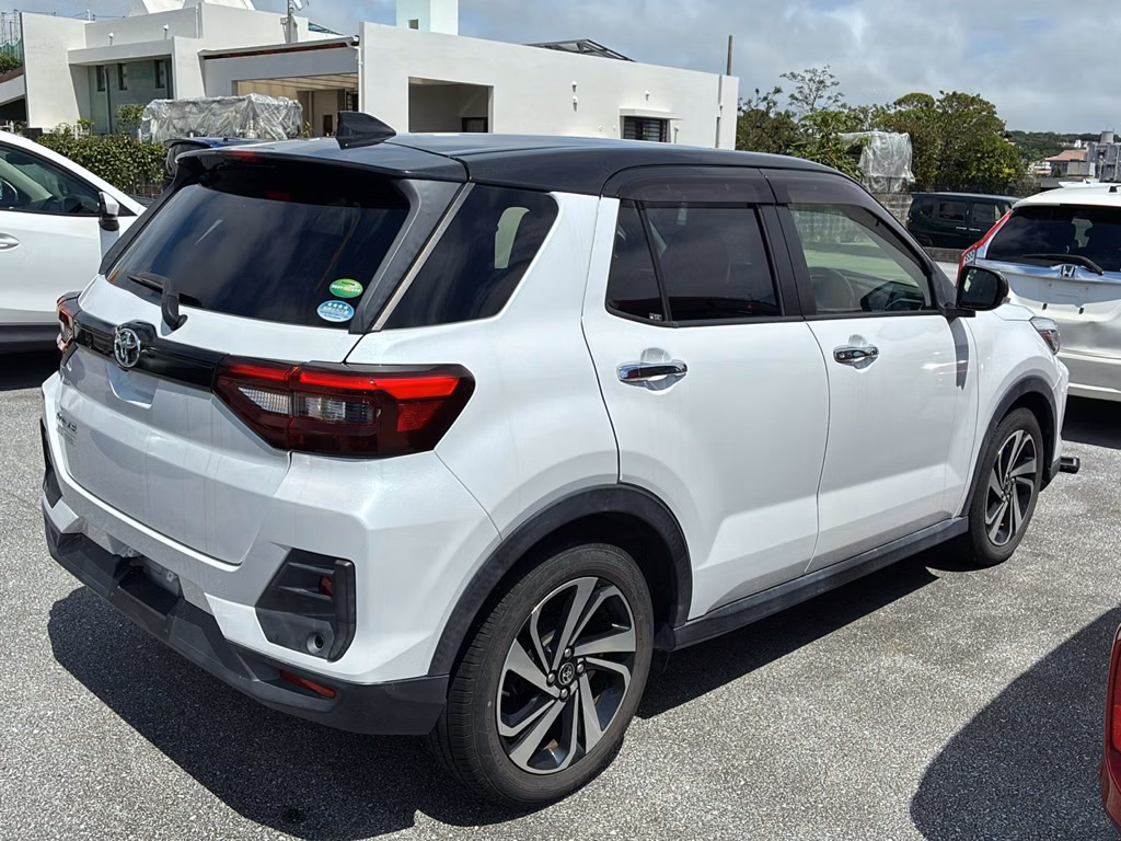 TOYOTA RAIZE