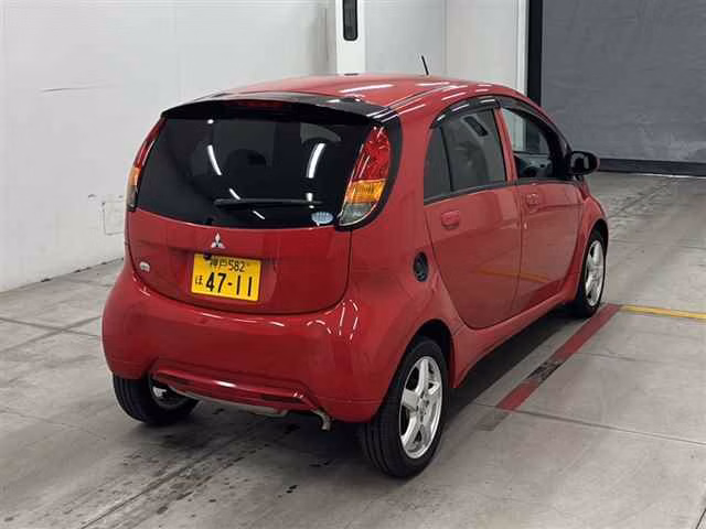 MITSUBISHI I