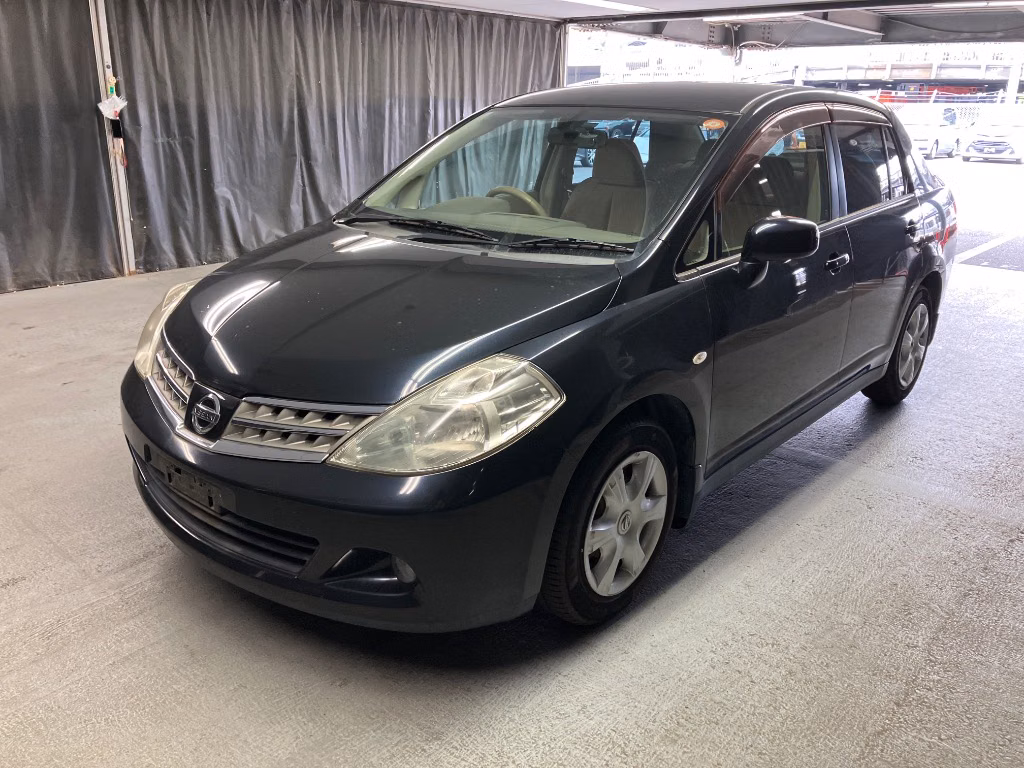 NISSAN TIIDA LATIO