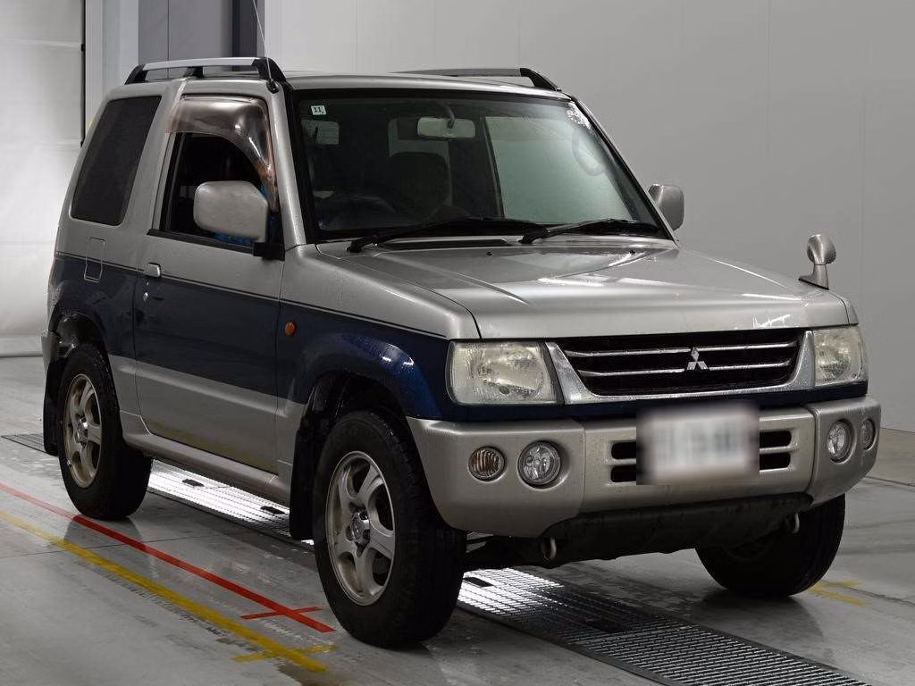 MITSUBISHI PAJERO MINI
