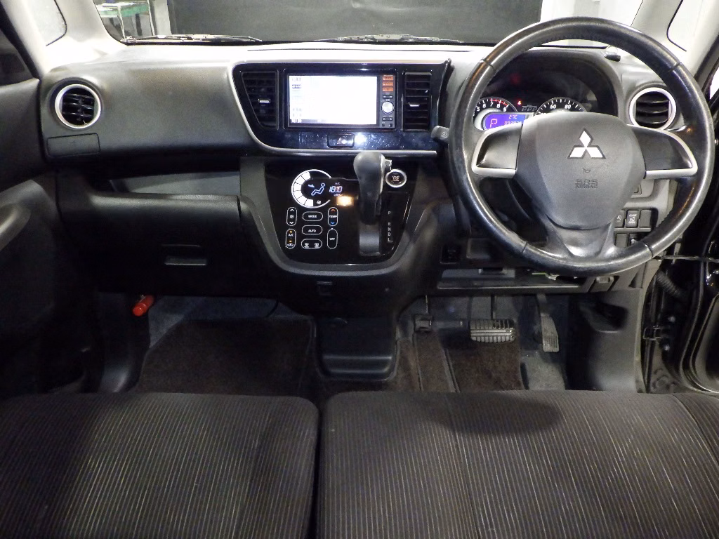 MITSUBISHI EK SPACE