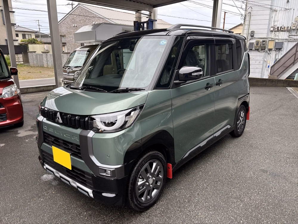 MITSUBISHI DELICA MINI