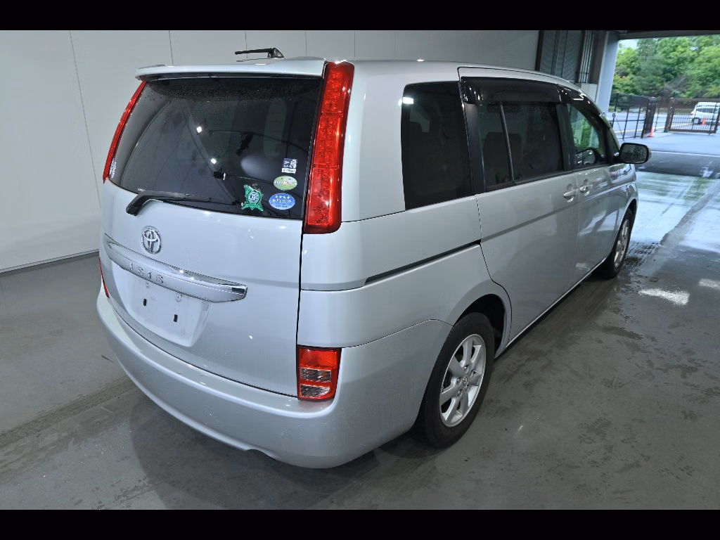 TOYOTA ISIS