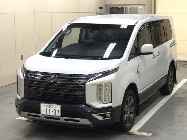 MITSUBISHI DELICA D:5