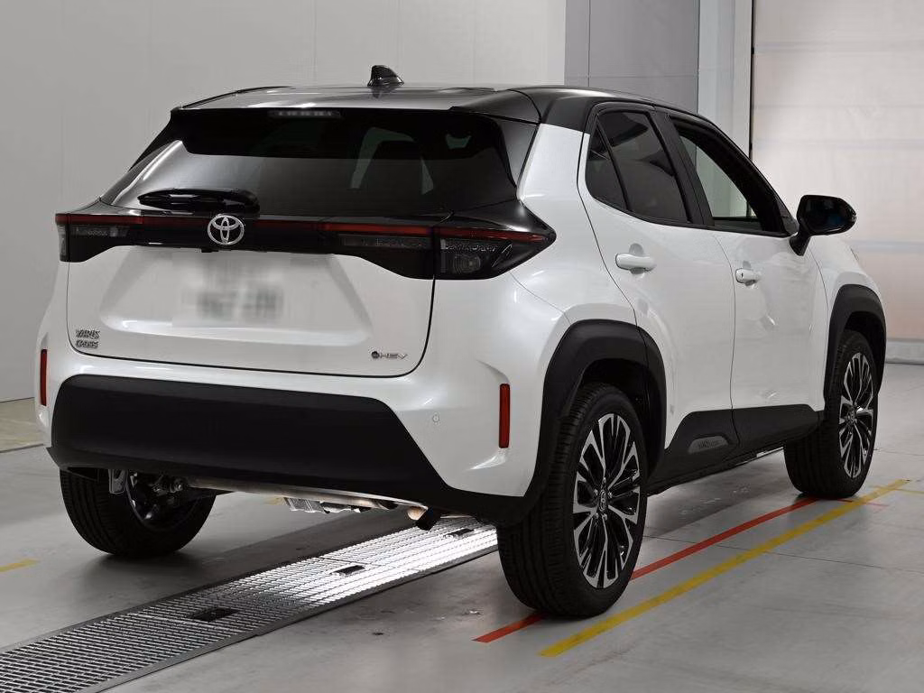 TOYOTA YARIS CROSS