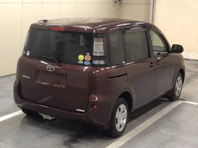 TOYOTA SIENTA