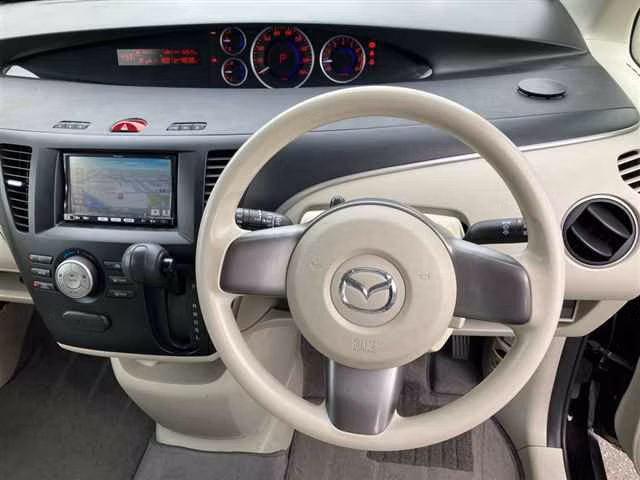MAZDA BIANTE