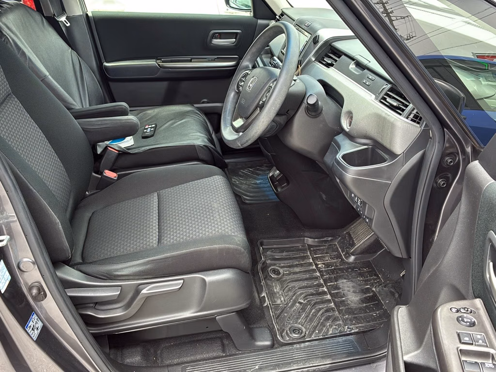 HONDA FREED+