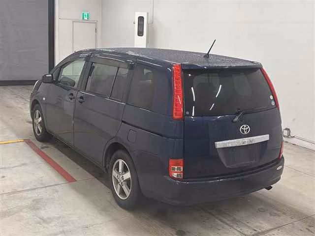TOYOTA ISIS