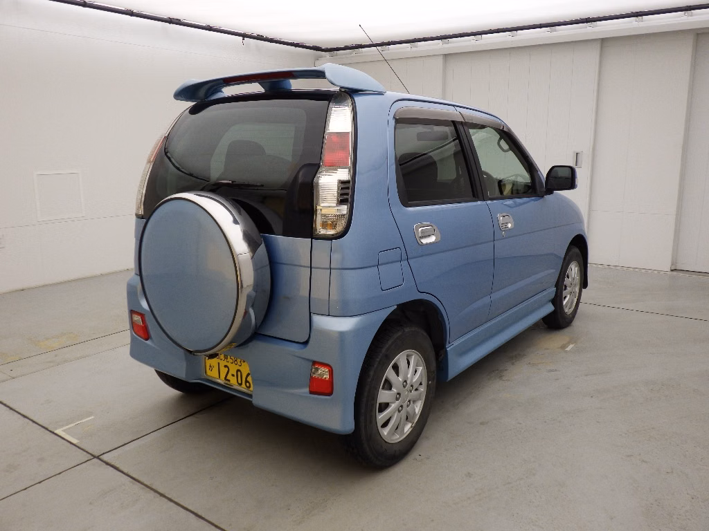 DAIHATSU TERIOS KID