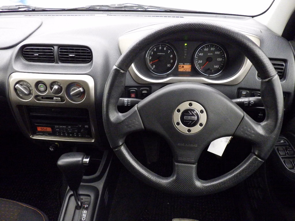DAIHATSU TERIOS KID