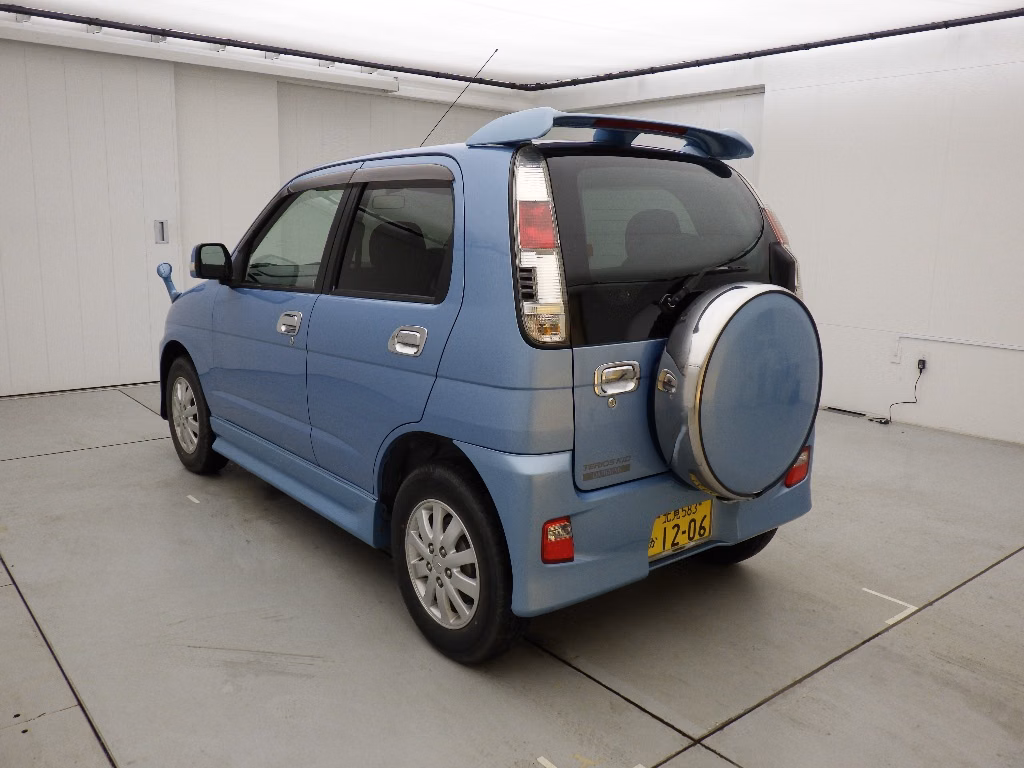DAIHATSU TERIOS KID