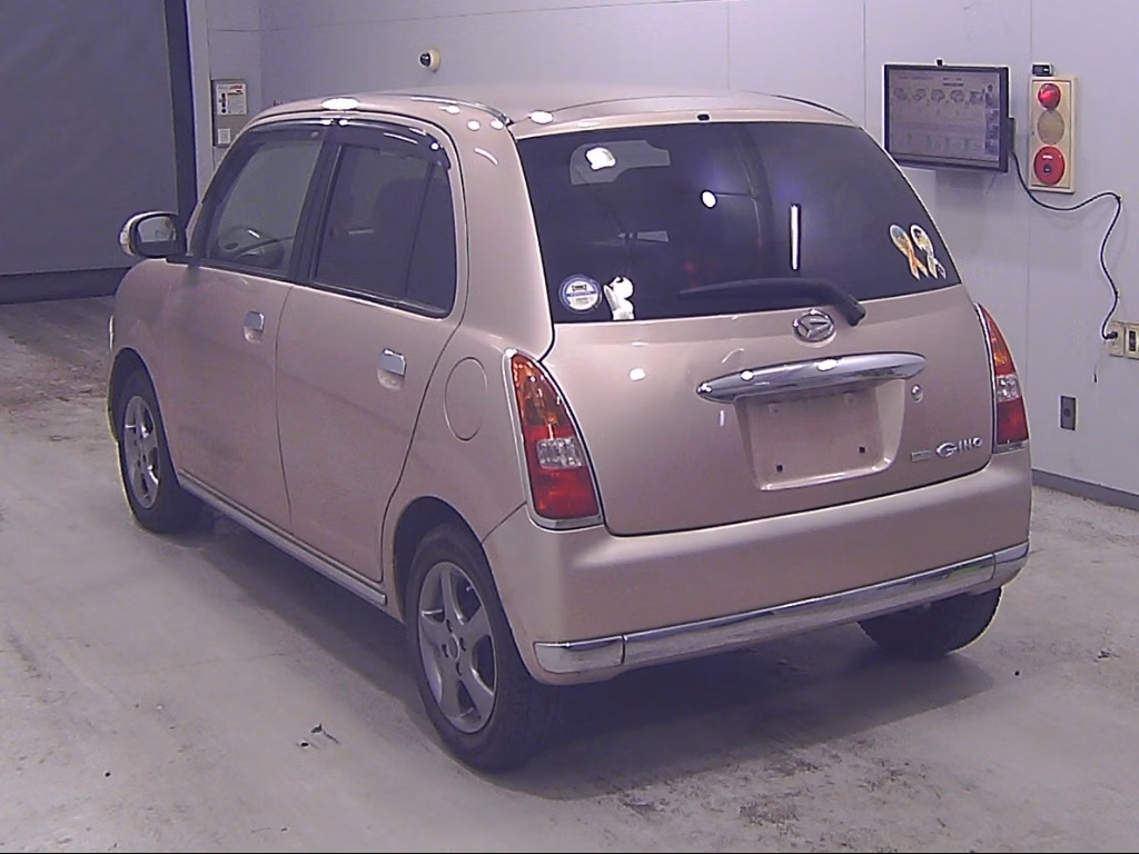 DAIHATSU MIRA GINO